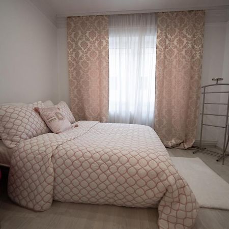 Jelenar Apartamento Novi Sad Exterior foto