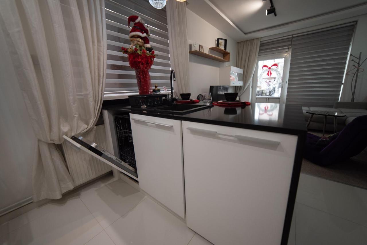 Jelenar Apartamento Novi Sad Exterior foto