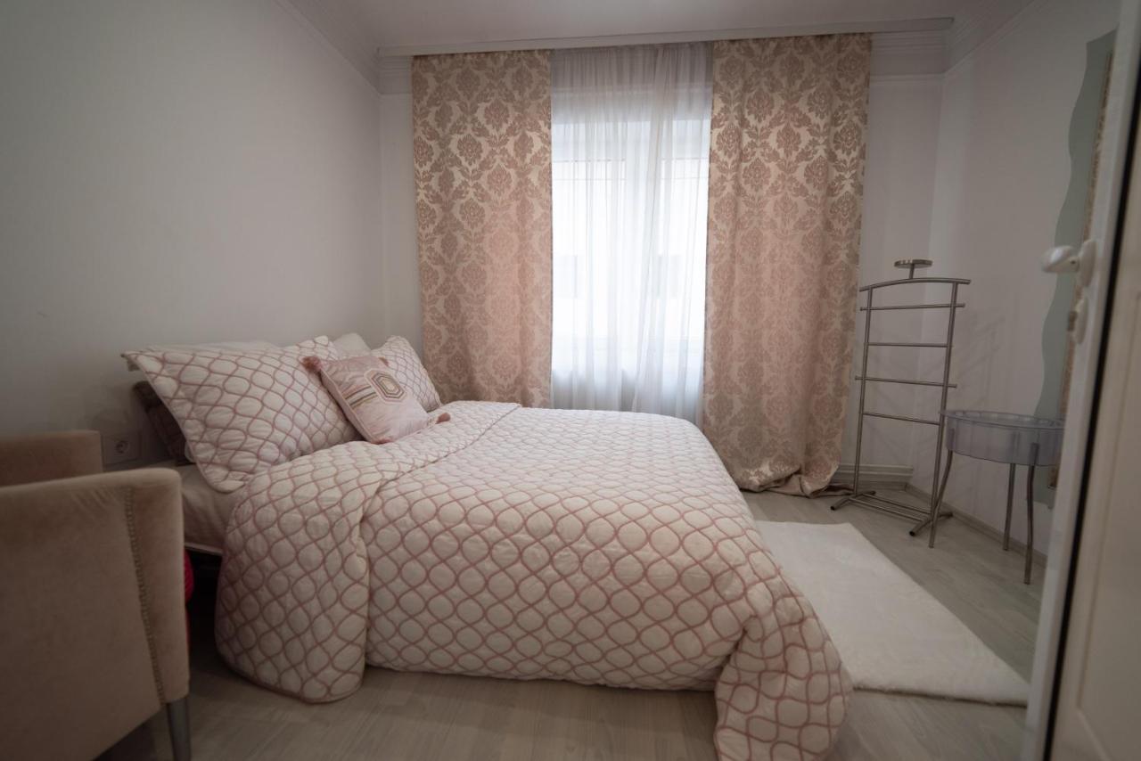 Jelenar Apartamento Novi Sad Exterior foto