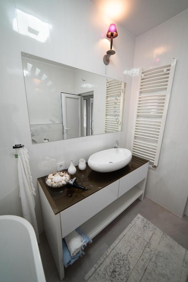 Jelenar Apartamento Novi Sad Exterior foto