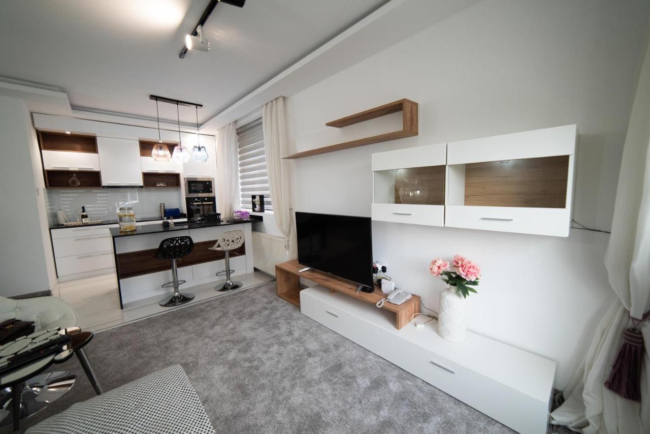 Jelenar Apartamento Novi Sad Exterior foto